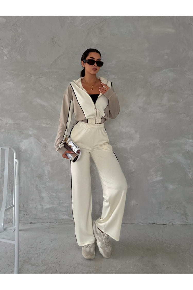 KADIN TREND EŞOFMAN TAKIMI DİK YAKA FERMUARLI BOL PAÇA YANLARI ŞERİTLİ AYSHO MODEL - BEYAZ-BEJ